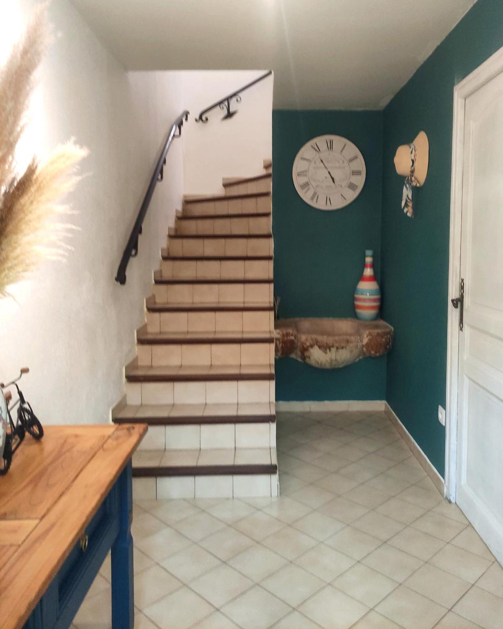 Welcome, Bienvenue, Chez Charly! Nebian Екстер'єр фото